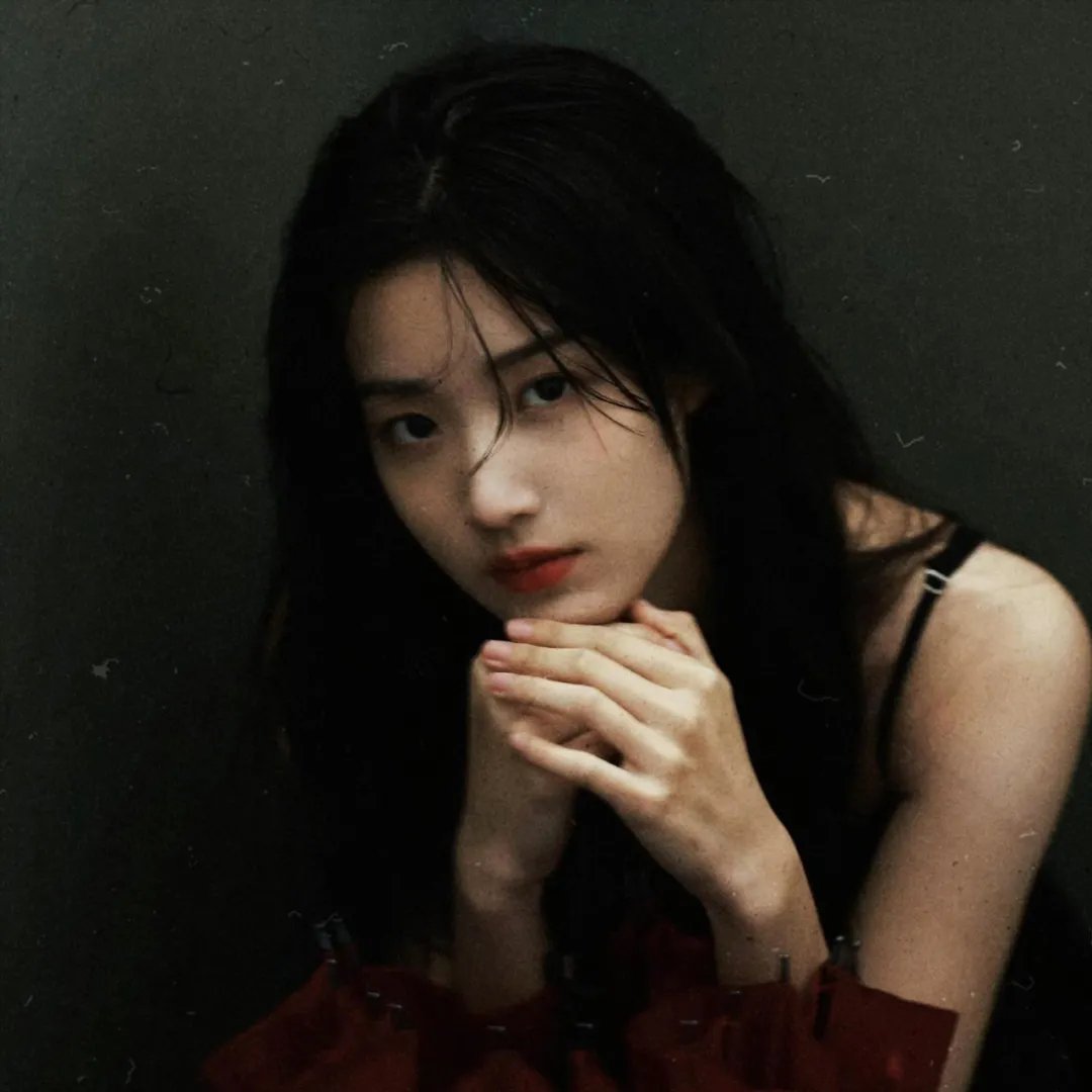 派遣女公关彩华